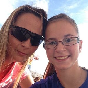 Meet your Posher, Amber